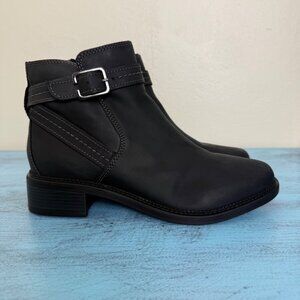Clarks Womens Maye Strap Black Leather Ankle Boot Sz 10